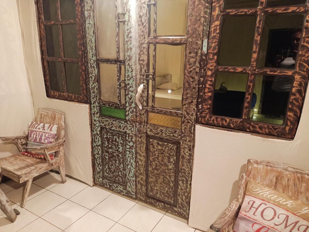 Funky Place Lovina Екстериор снимка