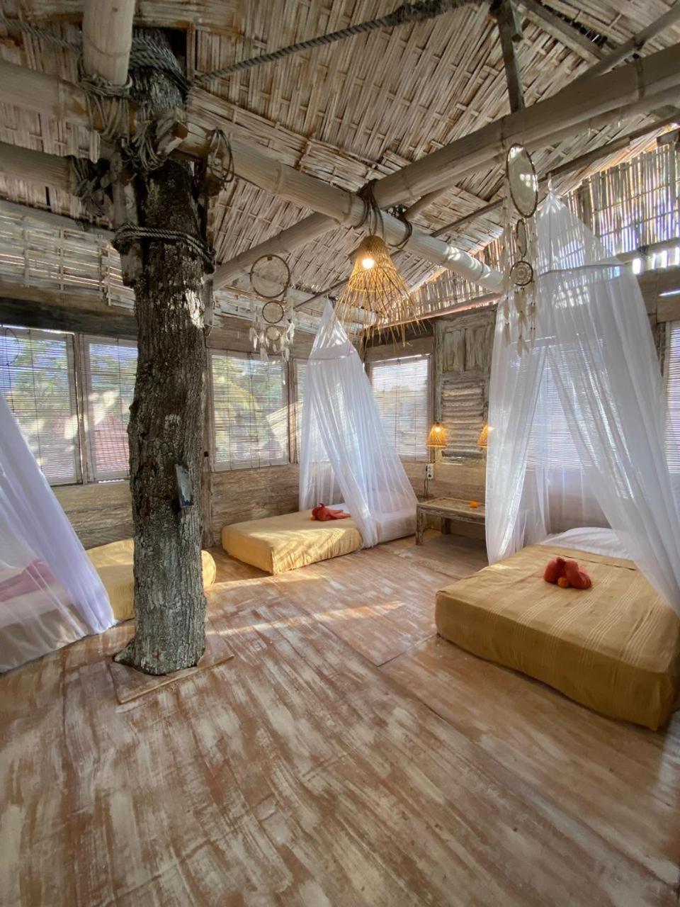 Funky Place Lovina Екстериор снимка