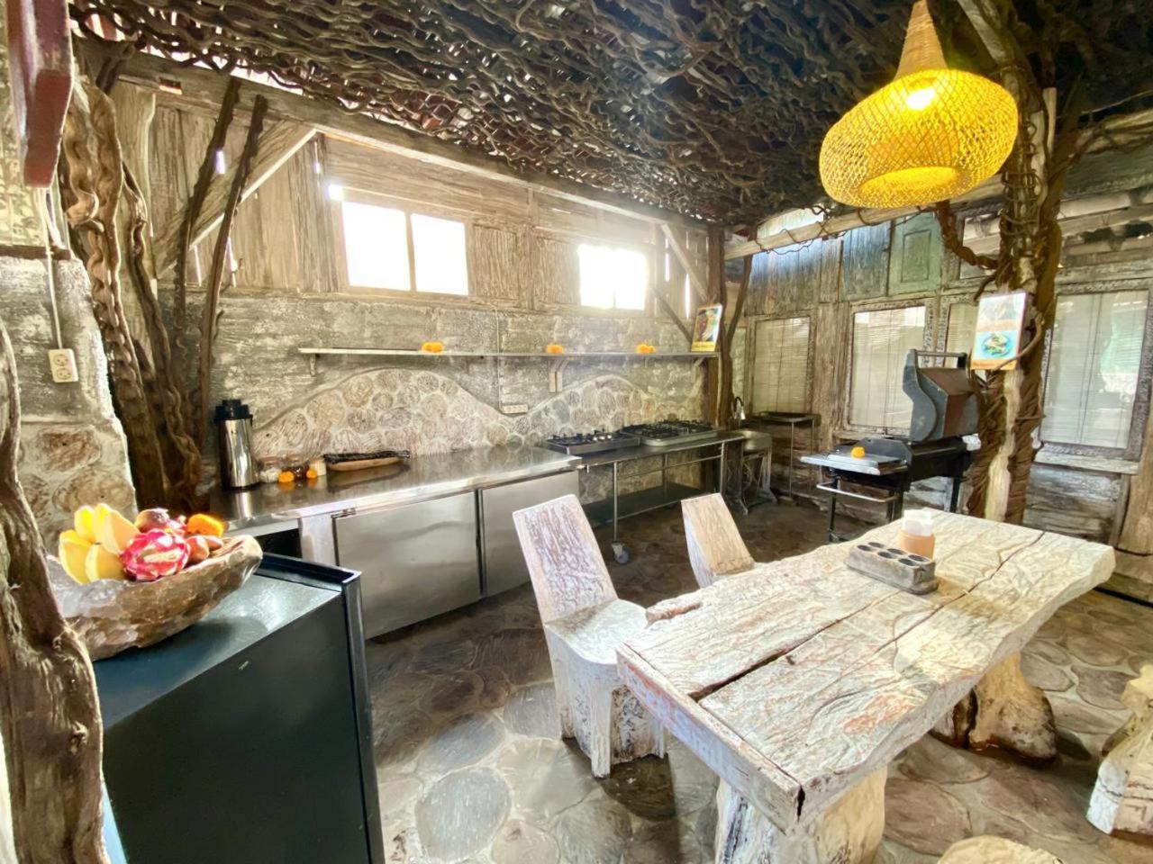 Funky Place Lovina Екстериор снимка