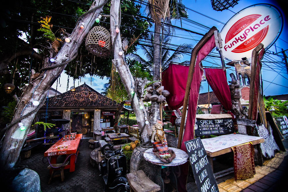Funky Place Lovina Екстериор снимка